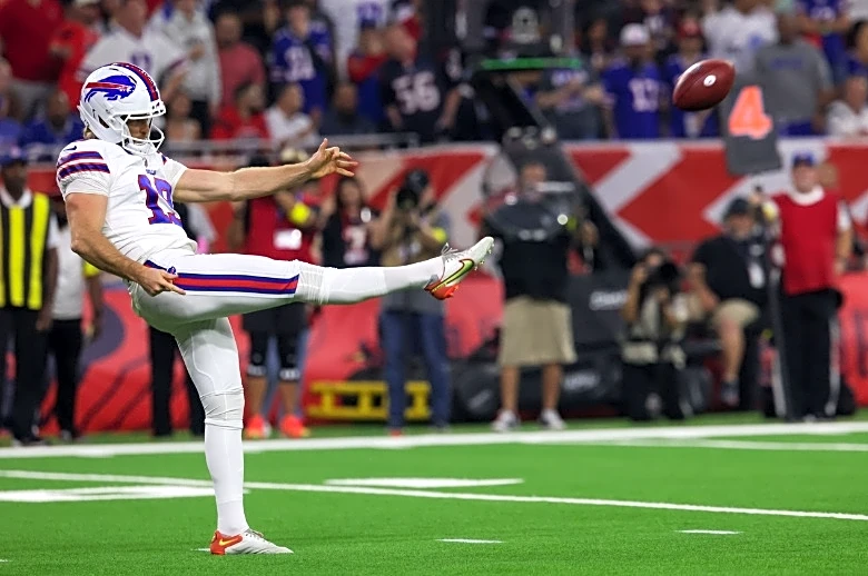 Roundup: NFL teams begin roster cuts before Sunday deadline