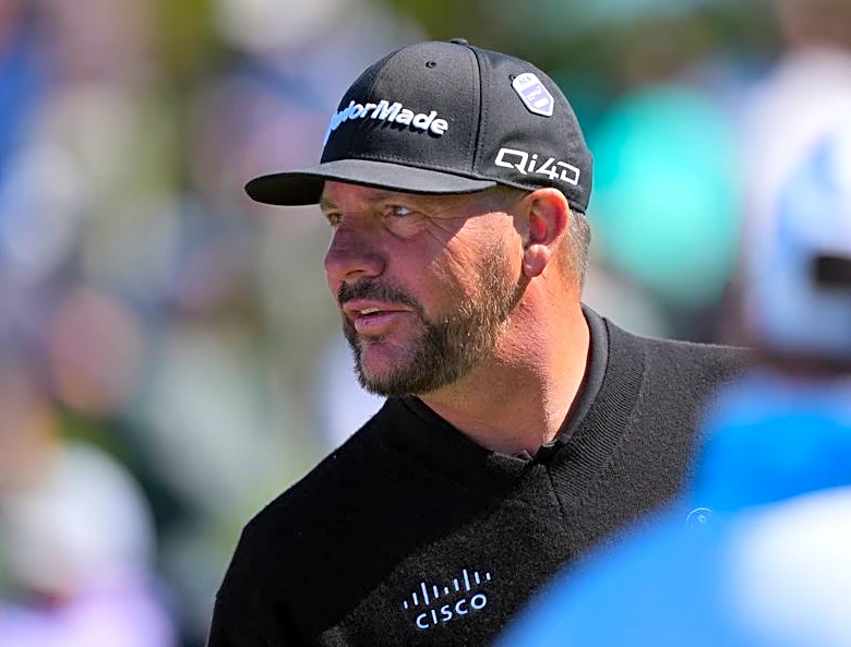 Michael Block continues hot play, grabs lead at Ally Challenge
