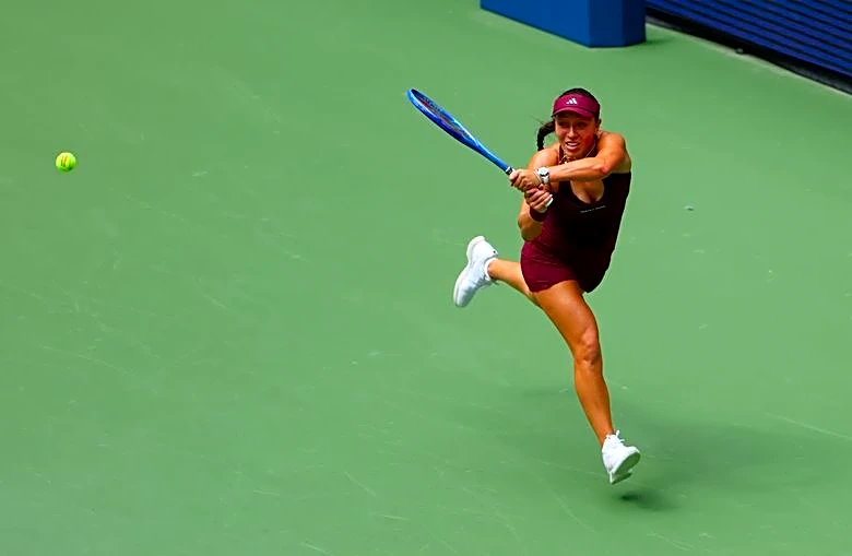 Tennis-Pegula foils Ruse to reach US Open second round
