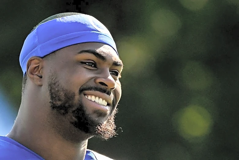 NFL roster cuts: Teams get down to 53 players