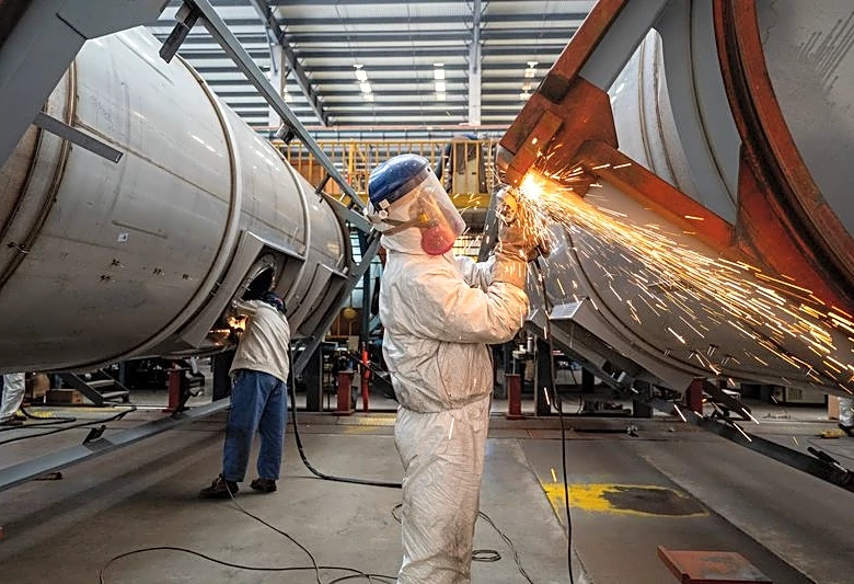 Chinese factory slump eases, but weak services signal uneven recovery