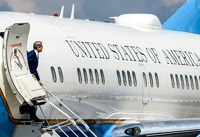 Bessent expects new US secondary sanctions weekly, aiming to increase pressure on Iran