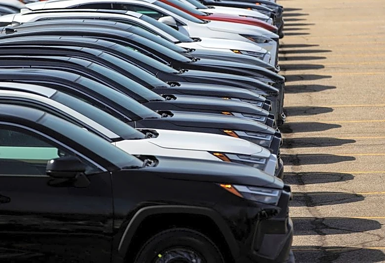 Analysis-Toyota and Honda may get stuck with the bill for Trump’s Canada tariffs
