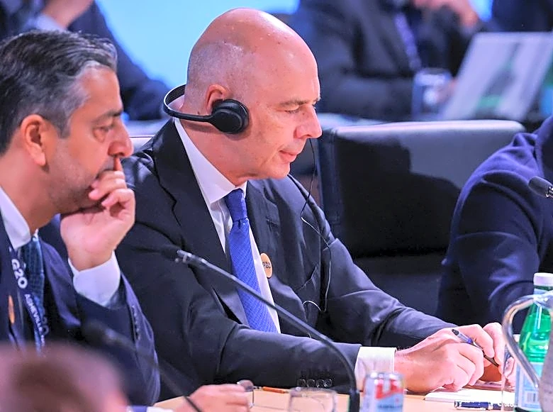 Europeans bristle at Russia's return to G20