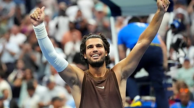 Tennis-Alcaraz makes confident return with US Open first round win
