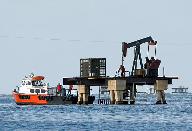 Exclusive-US oil firm to take over some Venezuelan oilfields previously run by Chinese, Russian companies, officials say