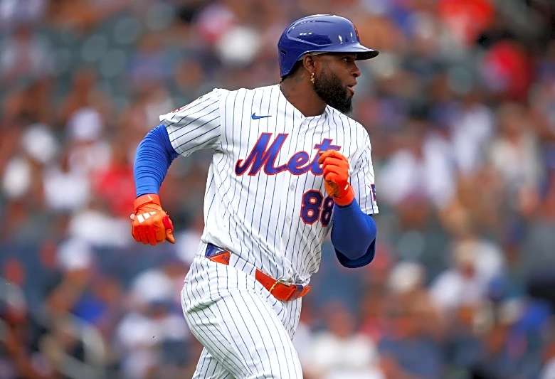 Orioles claim OF Luis Robert Jr. off waivers from Mets