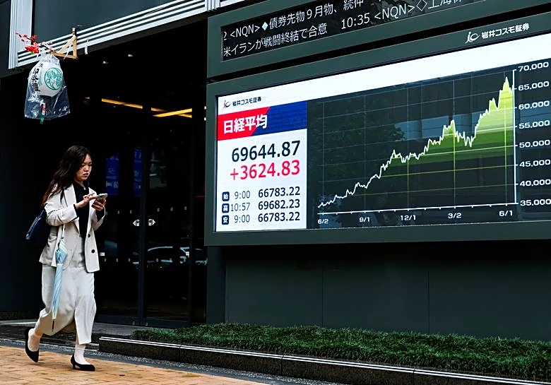 Bond selloff pressures stocks as oil crosses $91 a barrel