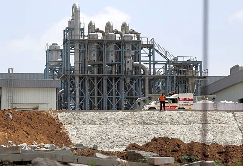 Analysis-Private sector steps up as India's growth engine broadens