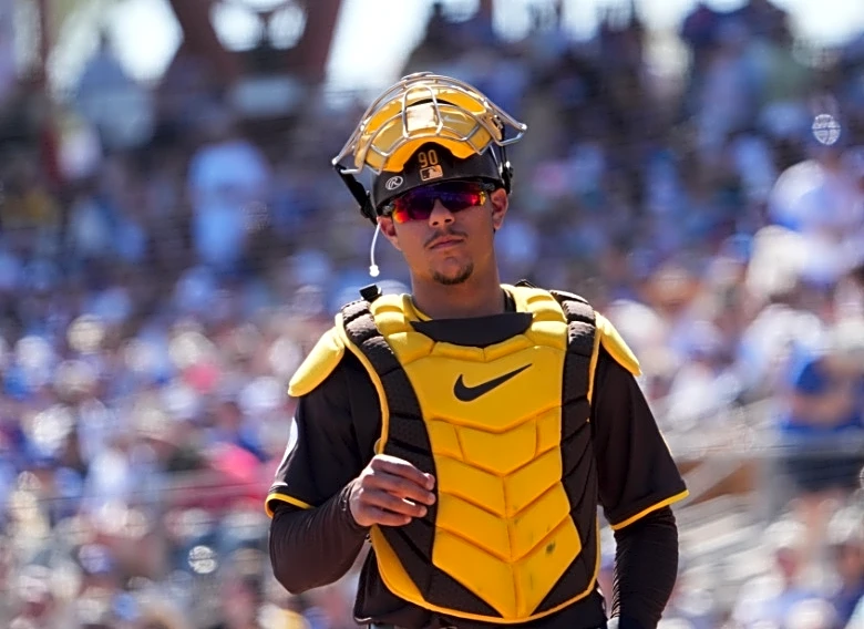 Padres call up prized C prospect Ethan Salas