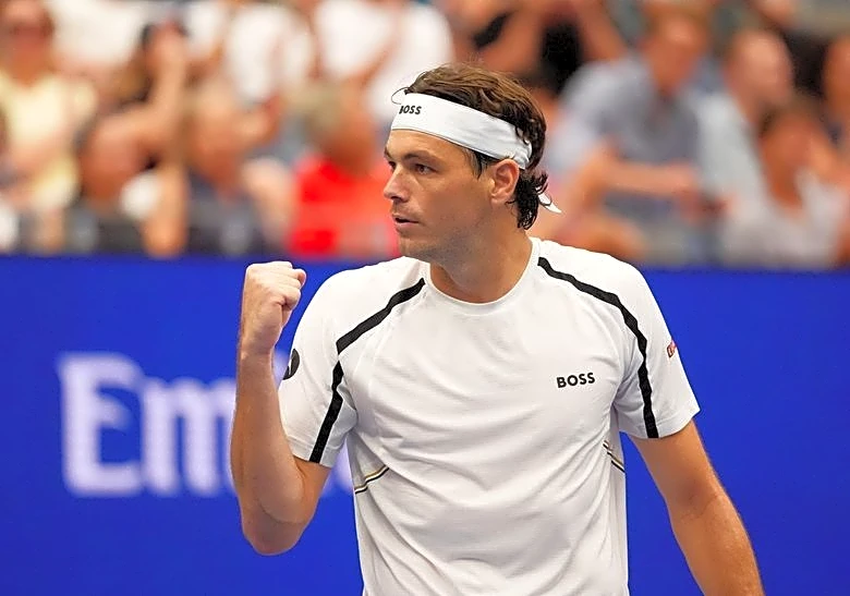Tennis-Fritz beats young compatriot Blanch in easy US Open start