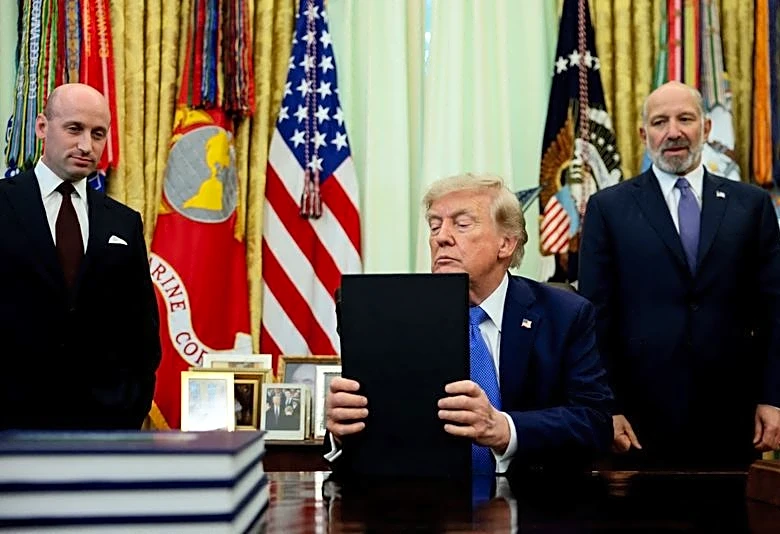 Exclusive-Trump birthright curbs may prompt US passport checks on parents