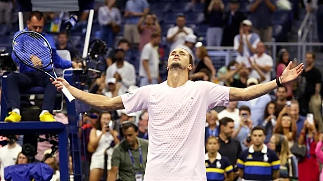 Tennis-Zverev soaks up pressure to advance, rain plays spoilsport at US Open