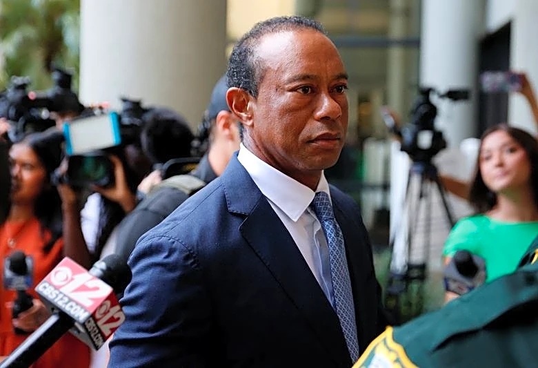 Golf-Woods gets 5-year license suspension in plea deal
