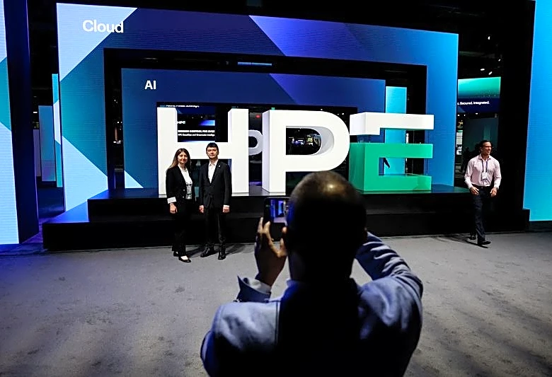 HPE raises annual forecasts as AI, networking demand lifts quarterly revenue