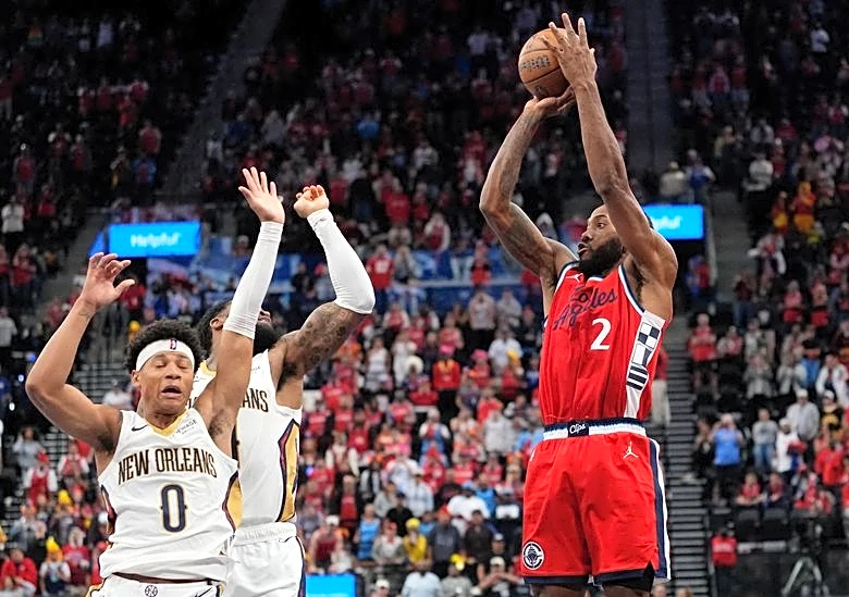 NBA-Clippers to forfeit five draft picks, fined $30 million after Leonard probe