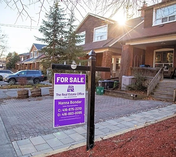 Toronto home sales fall in August for first time in six months