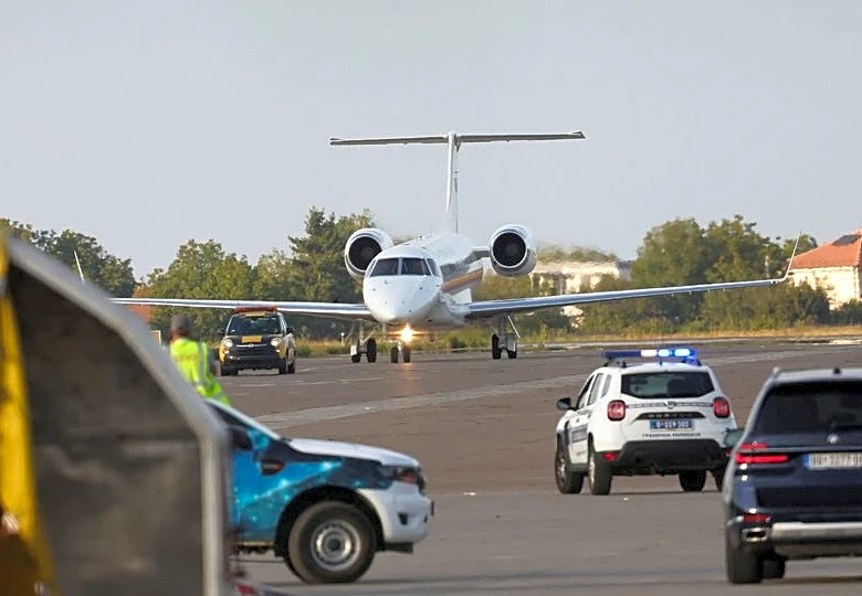 Body of convicted war criminal Ratko Mladic returns to Serbia in government plane