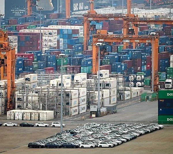 South Korea exports surpass full-year record, hit $709.4 billion YTD
