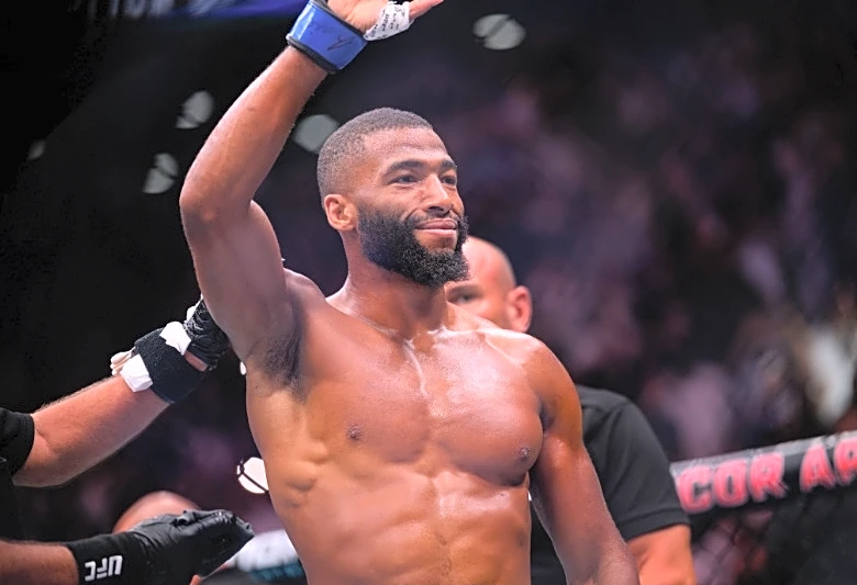 UFC Paris: Salahdine Parnasse sends message to Max Holloway following main event win in debut