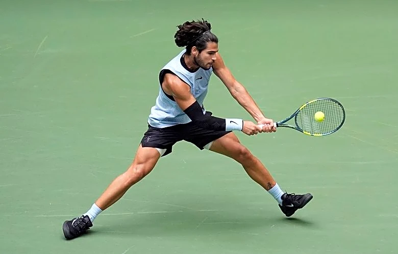 Tennis-Outstanding Alcaraz outguns Paul to reach US Open quarter-finals