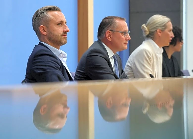 Far-right AfD courts conservative support after historic German state election win