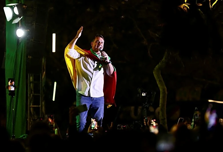 Bolsonaro son to hold rallies as Brazil court crisis offers opening against Lula