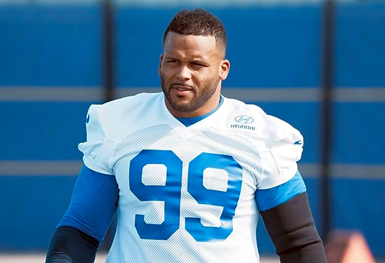 Rams DT Aaron Donald coy about status for Week 1