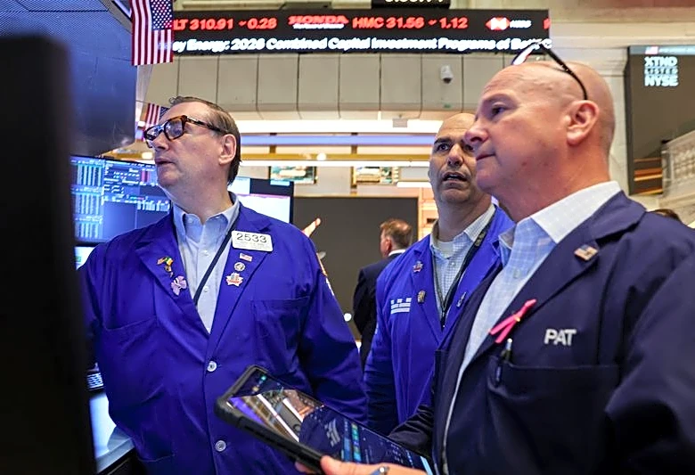 S&P 500 falls as AI worries hit software makers