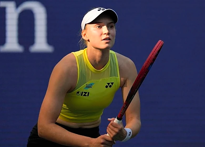 Tennis-Rybakina eyes top spot as Gauff and Zverev chase US Open semi-final spots