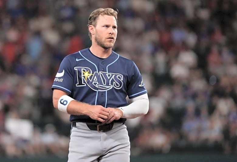 Rays place SS Taylor Walls (hip) on 10-day injured list