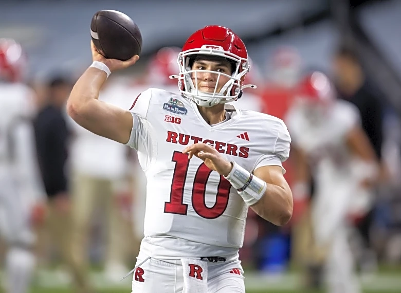 Rutgers to start QB AJ Surace in place of injured Dylan Lonergan