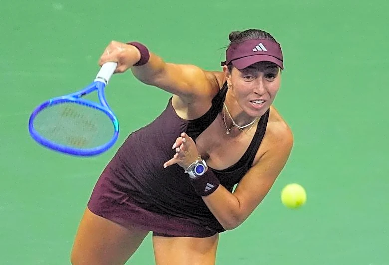 Tennis-Pegula reaches third straight US Open semifinal