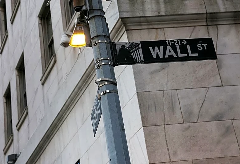 Barclays lifts S&P 500 index's year-end target to 7,950 on strong earnings