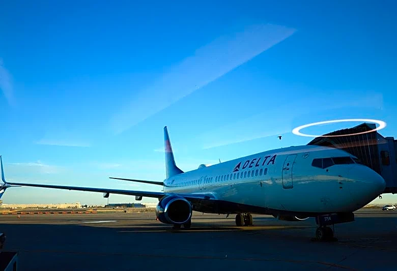 Democratic senators urge Delta to remain neutral in union organizing effort