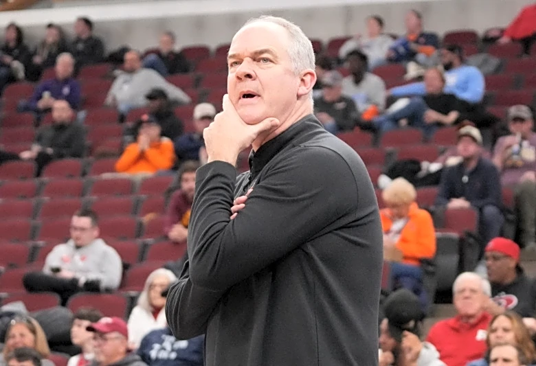 Rutgers coach Steve Pikiell reveals cancer diagnosis