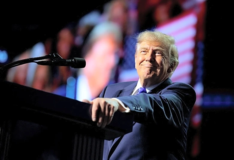 Ahead of Fed meeting, Trump says US should have world's lowest interest rate