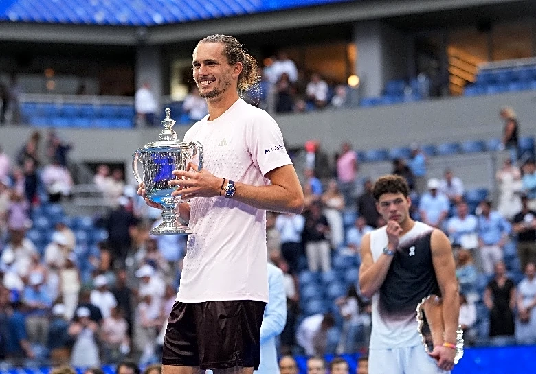 Tennis-Zverev hails mother's belief after US Open triumph