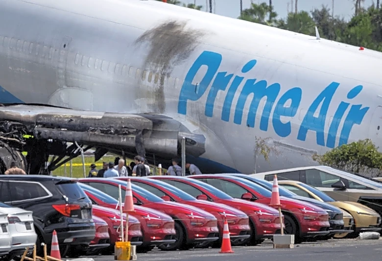 Amazon pauses operations with 21 Air after Miami cargo plane crash