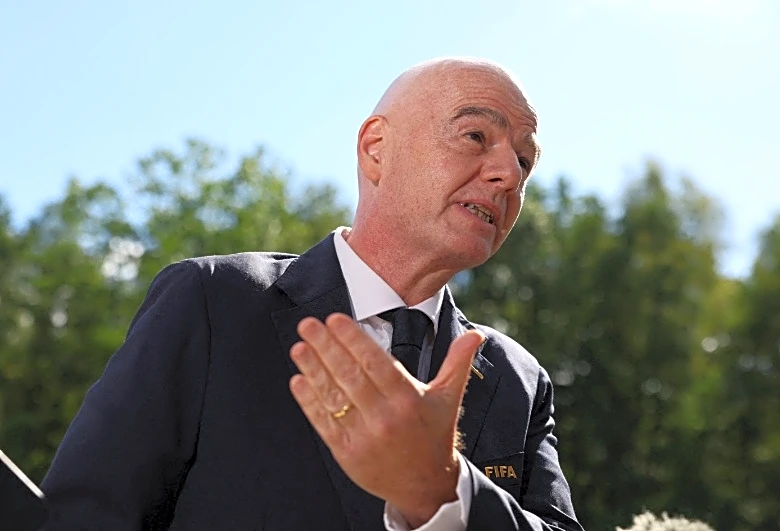 Soccer-FIFPRO Europe calls for FIFA reform after Infantino's failed proposal