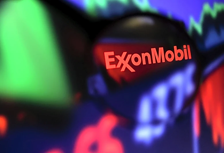 Exxon Mobil shuts down Joliet refinery after power outage