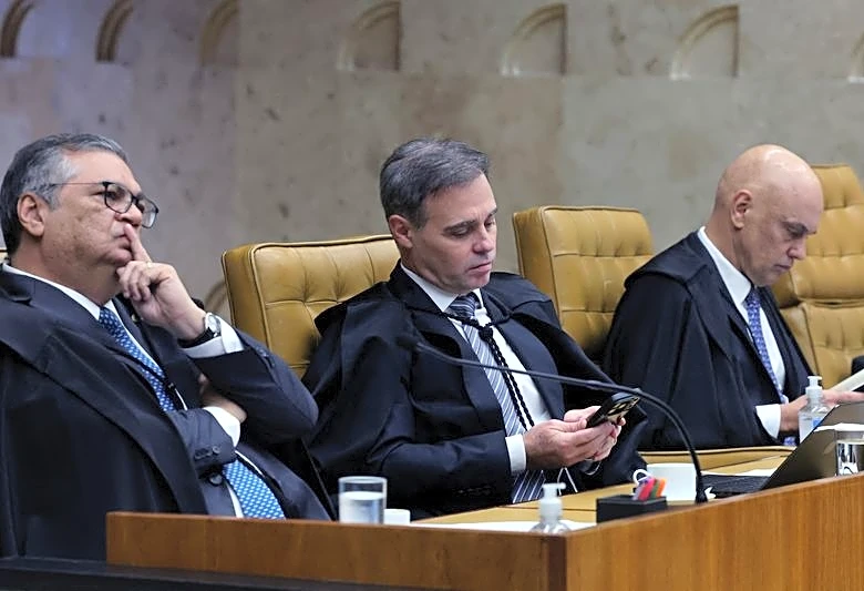 Brazil's top court to decide on unprecedented probe of sitting justice