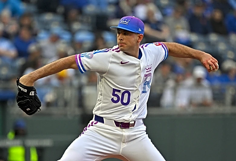 Dodgers activate RHP Kris Bubic in hopes of bolstering bullpen