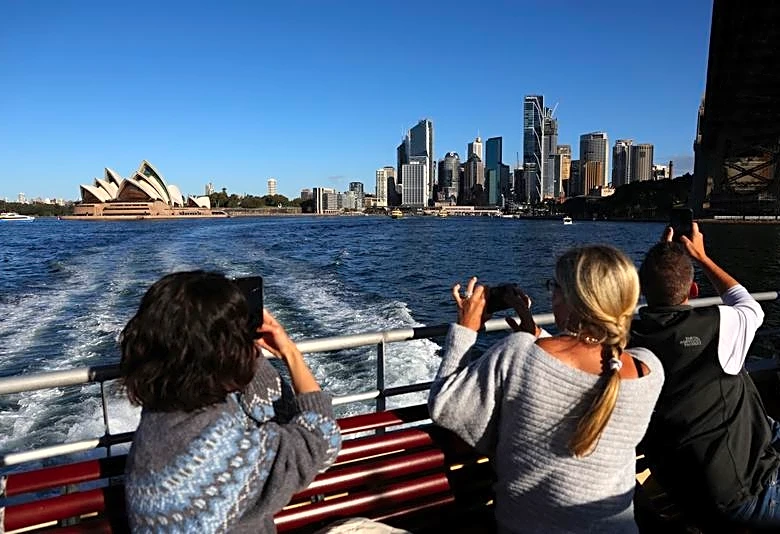 Australia to bar foreign students from bringing partners, children while they study