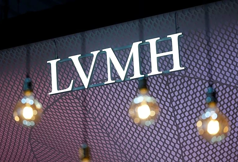 Exclusive-LVMH signed a secret 2002 pact to buy Hermès heir’s shares. Now he says his fortune is missing