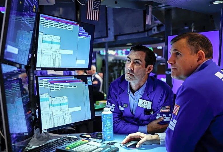 US equity funds post fourth weekly outflow on inflation worries, rate concerns