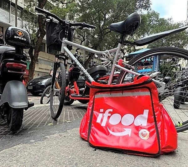 Brazil police seize devices from former iFood employee in trade secrets probe