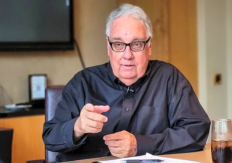 Berkshire Hathaway looks to keep culture intact as Howard Buffett ascends