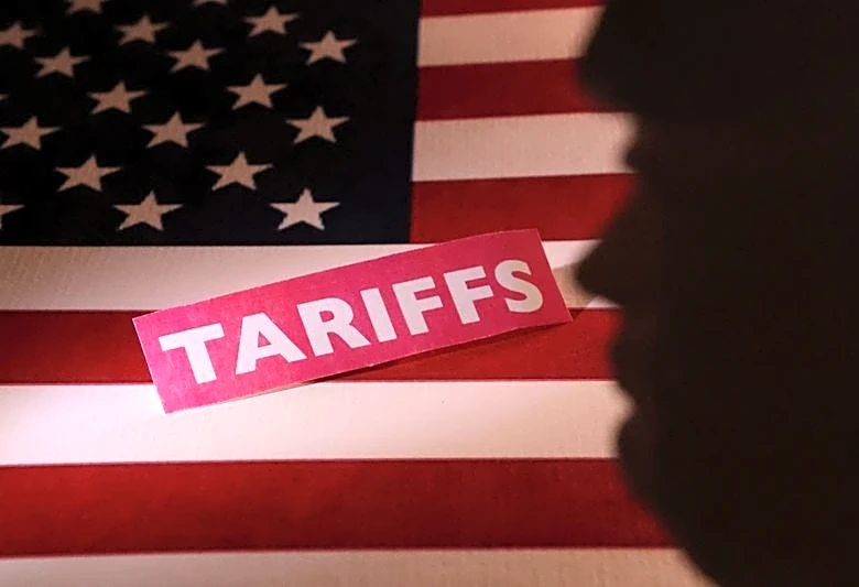 Analysis-Russia sanctions bill gives Trump sweeping new tariff powers