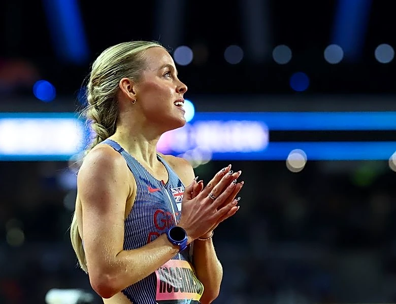 Athletics-Superhero-suited Hodgkinson powers to Athlos 800m title